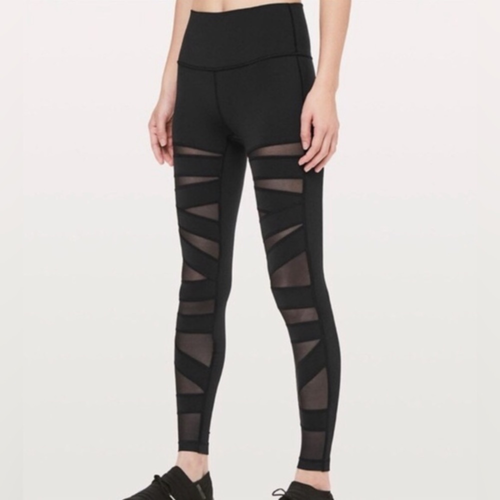 NWOT Lululemon Leggings with Zig Zag Mesh